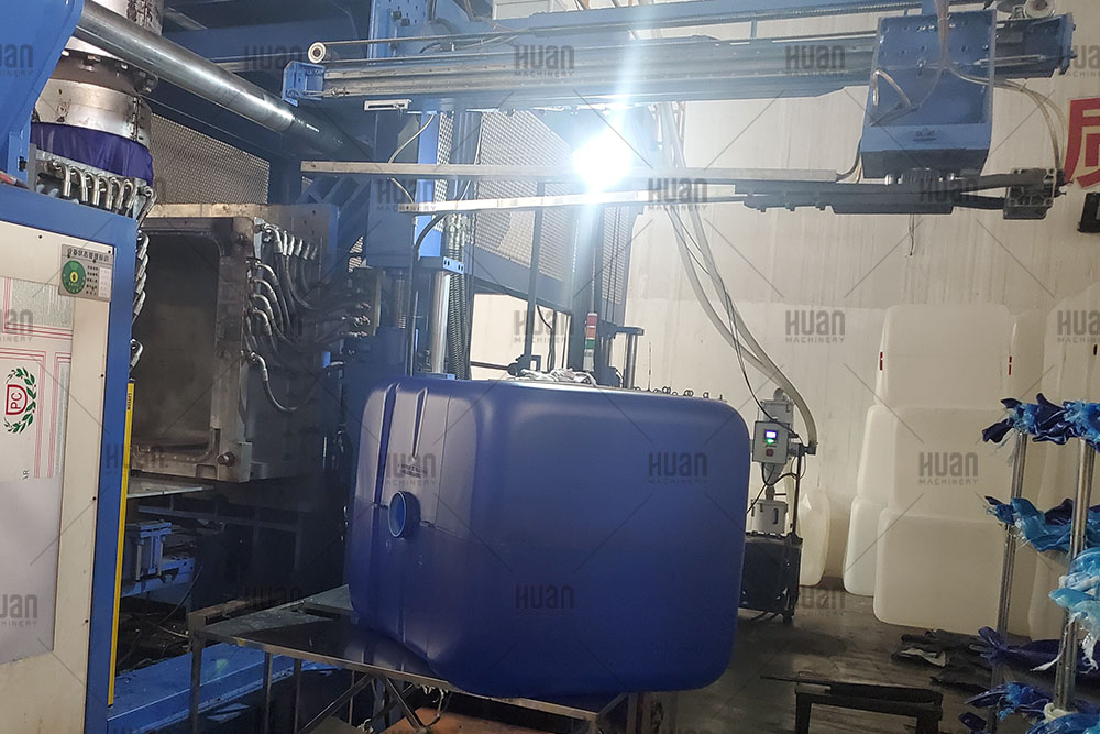 Solución automática de máquina para fabricar IBC antiestáticos de 3 capas