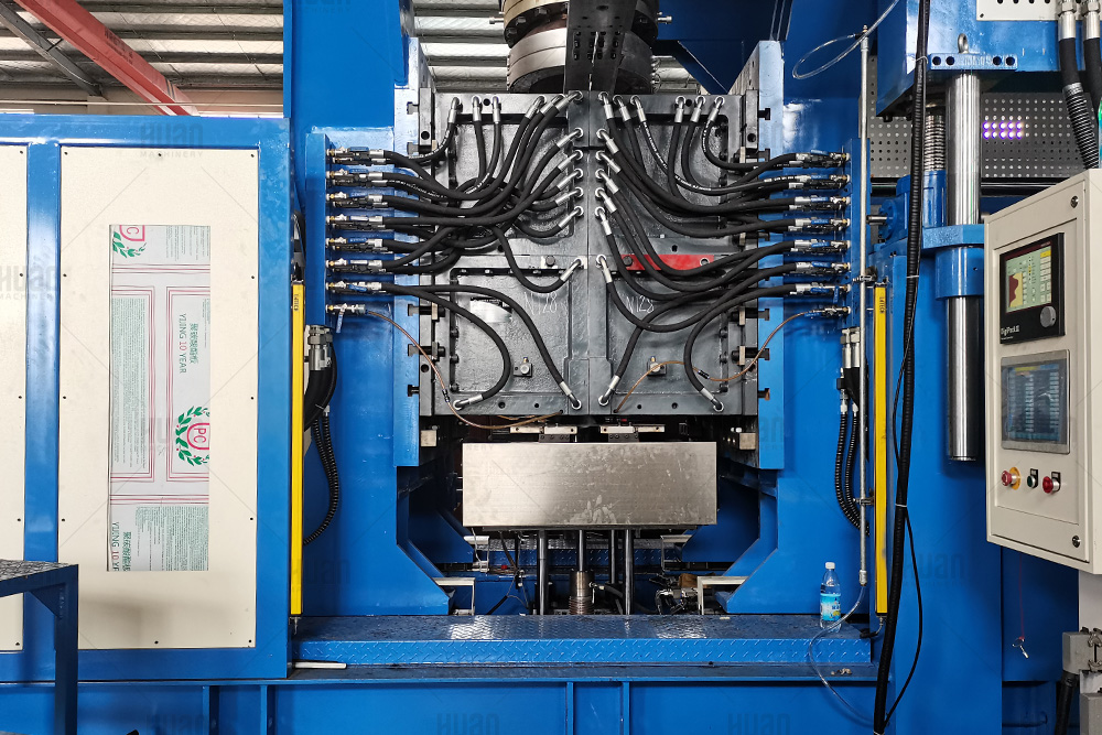 Fabricante automático de máquina de moldeo por soplado con tanque IBC de 1000L