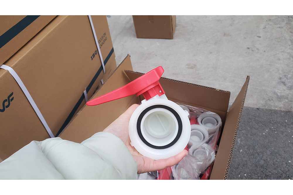 V&aacute;lvula de mariposa IBC (12)