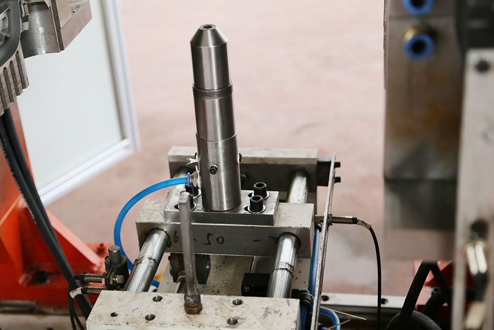 吹针 20L桶带液位线生产