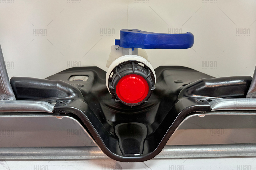 Prevención de la corrosión de los palés IBC: protección contra ácidos incorporada en la fabricación moderna de tanques