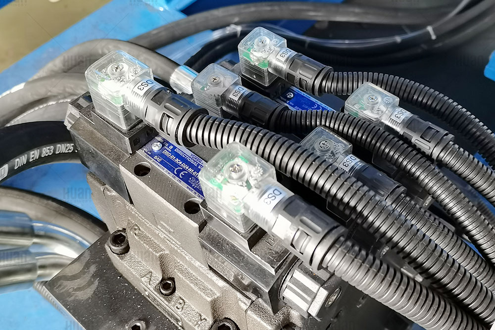 Máquina de moldeo por soplado y extrusión de 30 litros