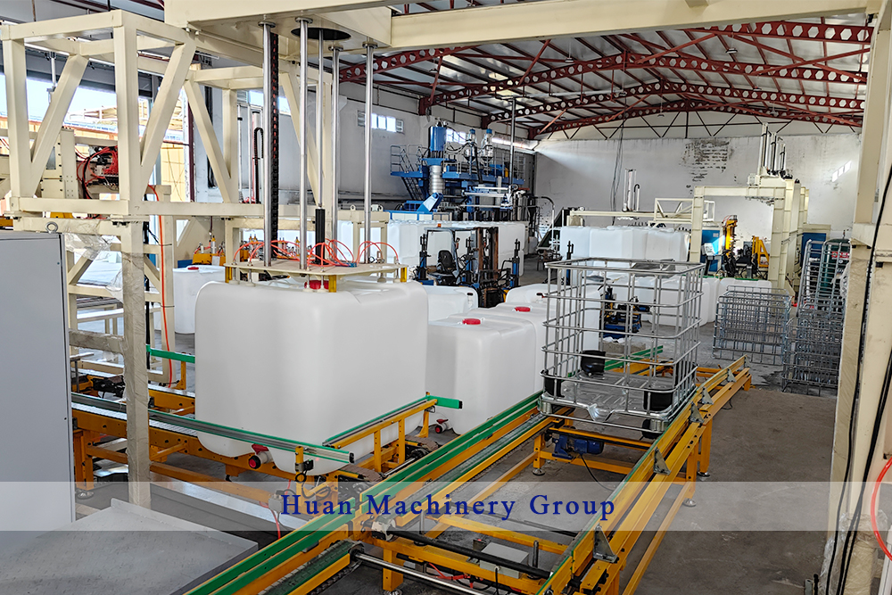L&iacute;nea de m&aacute;quinas tanque IBC.jpg