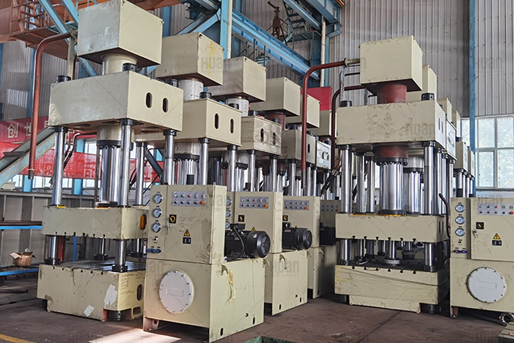 Máquina de prensado hidráulico de China para piezas de estampado de acero del tanque IBC