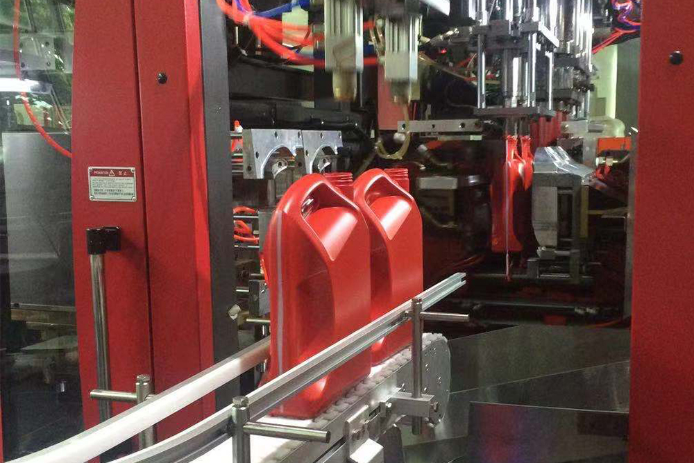 Máquina de moldeo por soplado y extrusión multicapa HJS100FD-2T-3P para bidón apilable