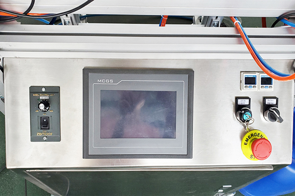 Máquina de prueba de fugas de equipo de detección de fugas de botella de doble cabeza completamente automática con dos cabezas