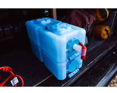 Contenedor de agua automático