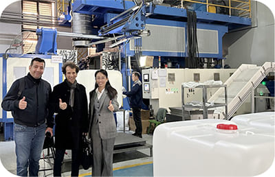 Caja de m&aacute;quina de moldeo por soplado de tanque IBC 1