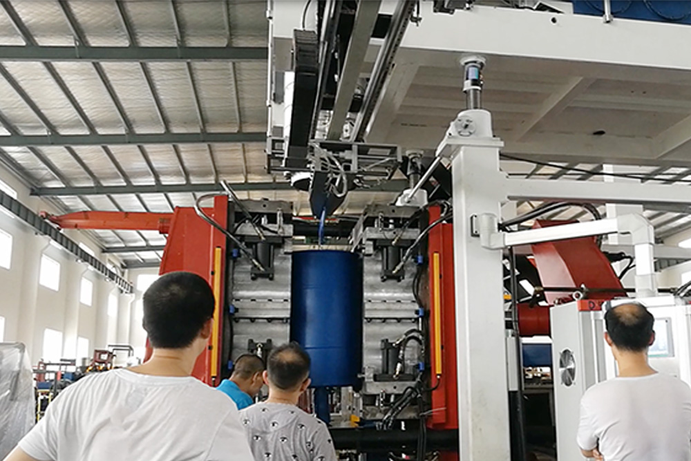 Fabricación de moldeo por soplado de extrusión de tambor de HDPE de tarro de plástico automático de 30L a 250L fabricación de precio de máquina