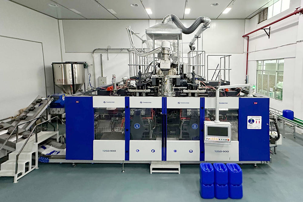 Máquina de alta velocidad 3072pcs del moldeo por insuflación de aire comprimido del tambor del bidón de 20L 25L 30L por día