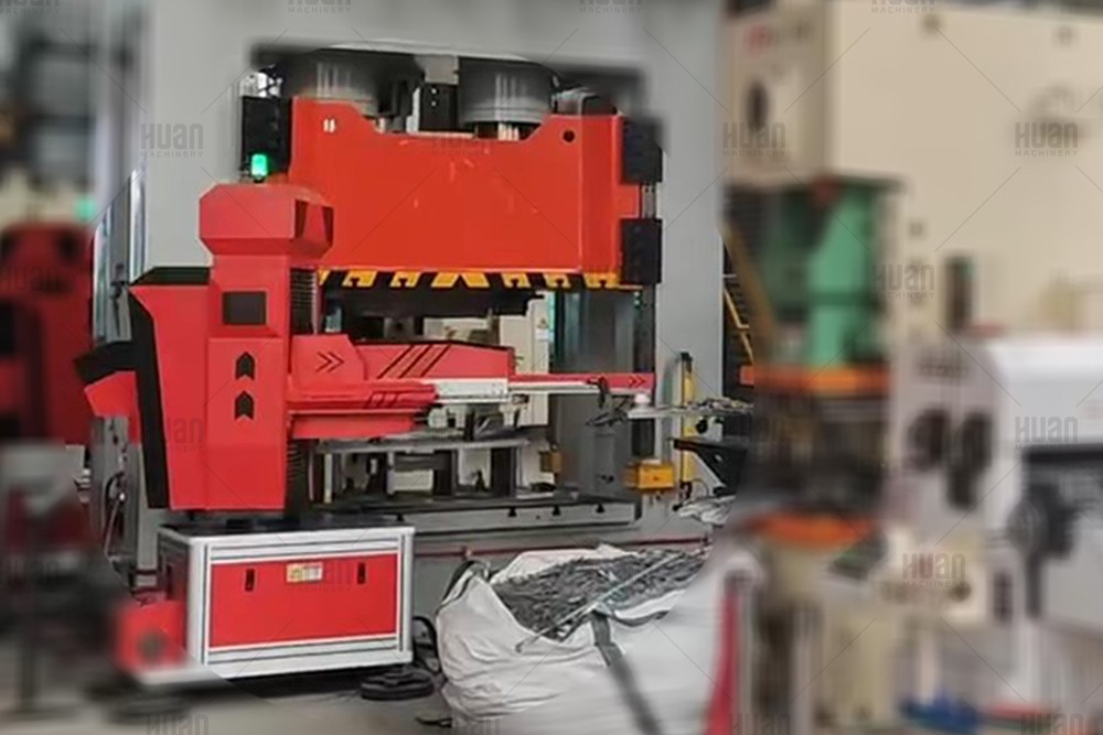 Máquina de prensado hidráulico de China para piezas de estampado de acero del tanque IBC