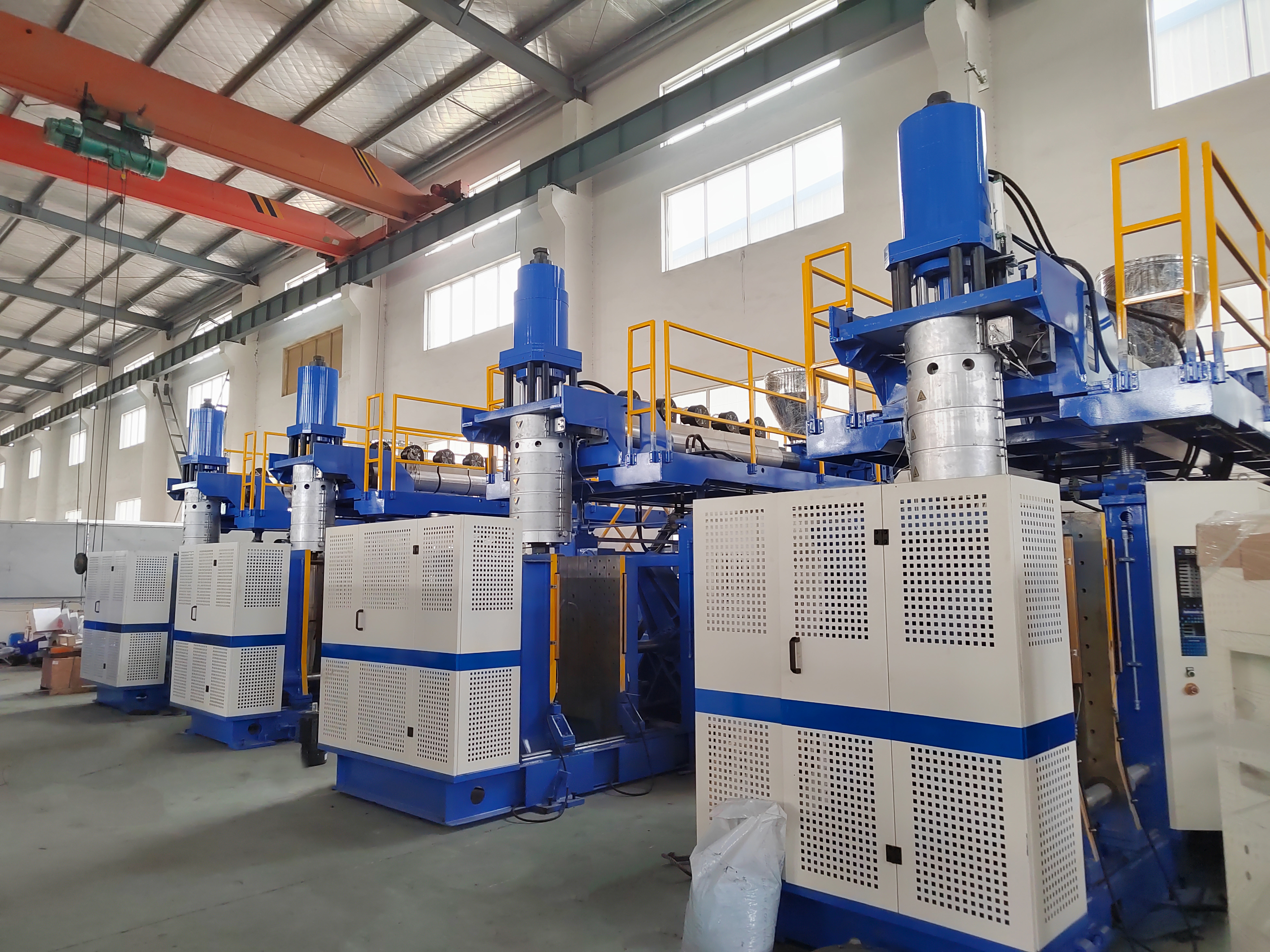 Solución completa para contenedores IBC de plástico IBC de 1200 L para máquinas de moldeo por soplado y fabricación de tanques