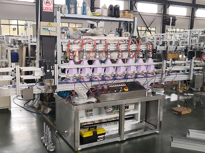 Máquina de prueba automática de fugas de 1 a 12 cabezas para botellas de plástico vacías para ahorrar costos de mano de obra