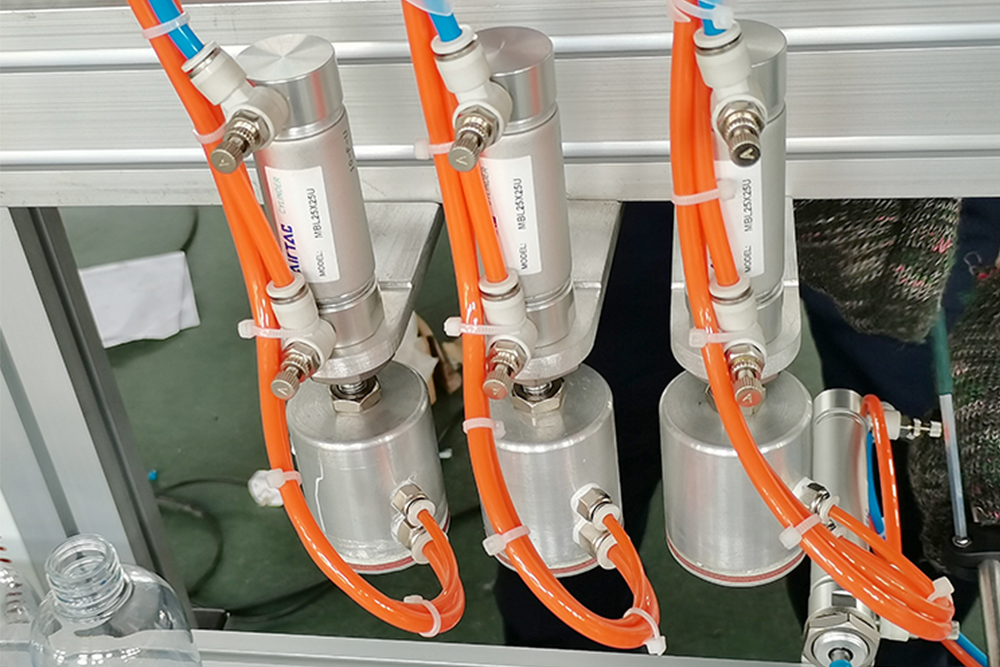 Máquina de prueba de fugas de botellas de 2 canales y 10 cabezales, bidón de plástico, equipo detector de fugas
