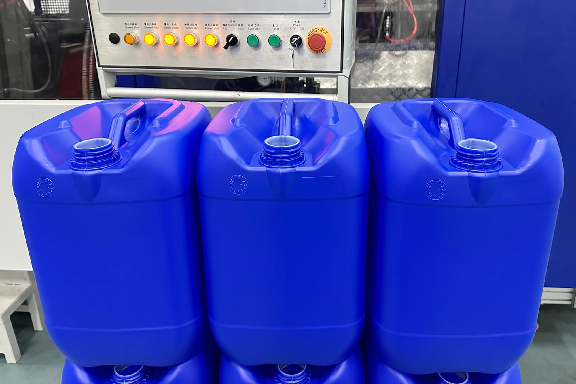 Máquina de alta velocidad 3072pcs del moldeo por insuflación de aire comprimido del tambor del bidón de 20L 25L 30L por día